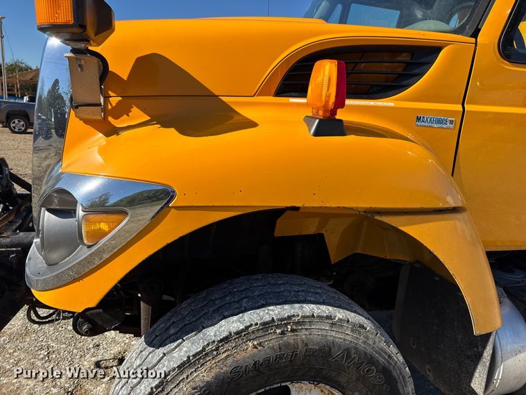 image for item DO2300 2010 International 7400 WorkStar dump truck