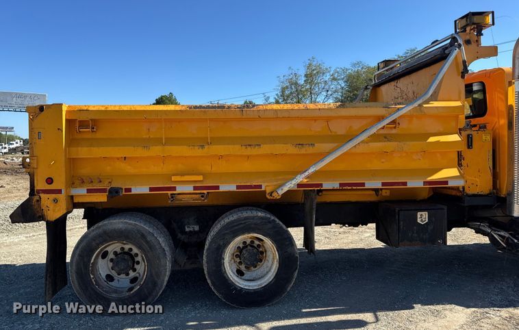 image for item DO2300 2010 International 7400 WorkStar dump truck