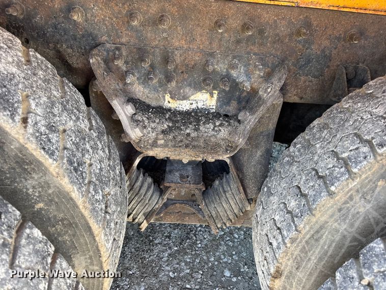 image for item DO2300 2010 International 7400 WorkStar dump truck