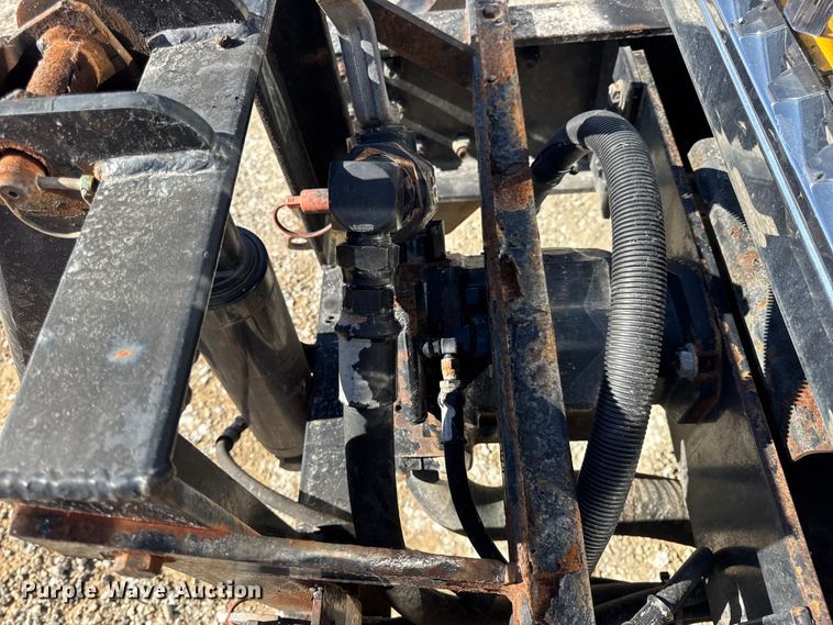 image for item DO2300 2010 International 7400 WorkStar dump truck