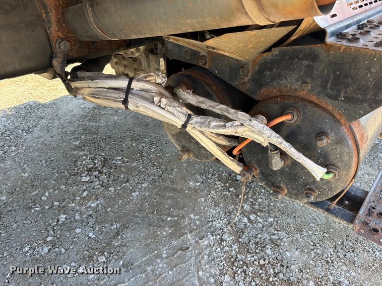 image for item DO2300 2010 International 7400 WorkStar dump truck