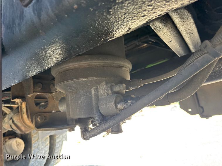 image for item DO2300 2010 International 7400 WorkStar dump truck