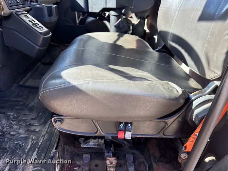 image for item DO2300 2010 International 7400 WorkStar dump truck