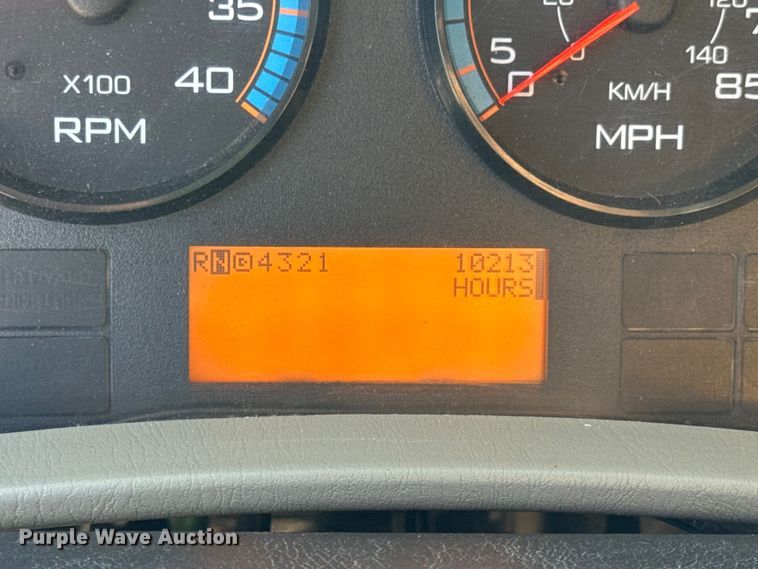 image for item DO2300 2010 International 7400 WorkStar dump truck