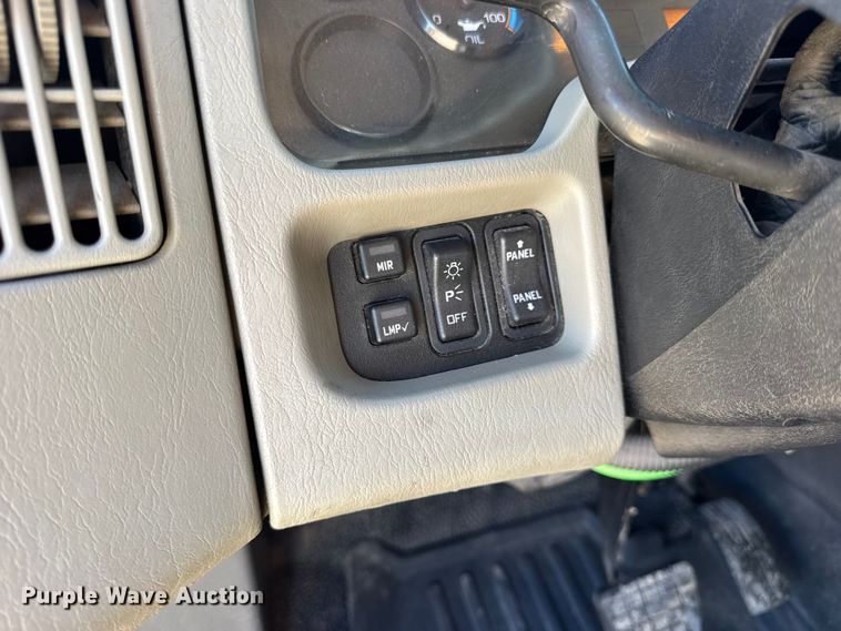 image for item DO2300 2010 International 7400 WorkStar dump truck