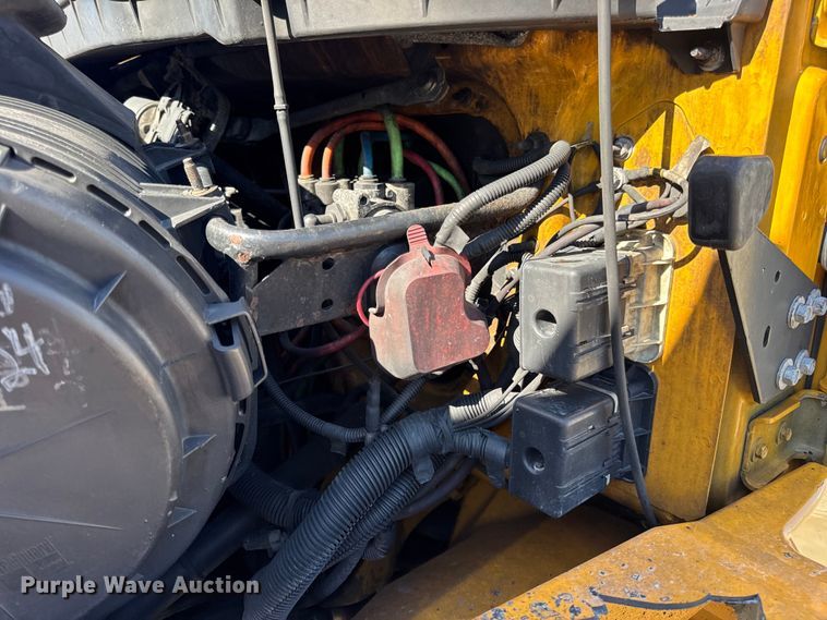 image for item DO2300 2010 International 7400 WorkStar dump truck
