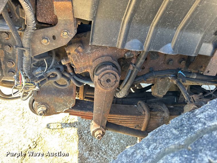 image for item DO2300 2010 International 7400 WorkStar dump truck