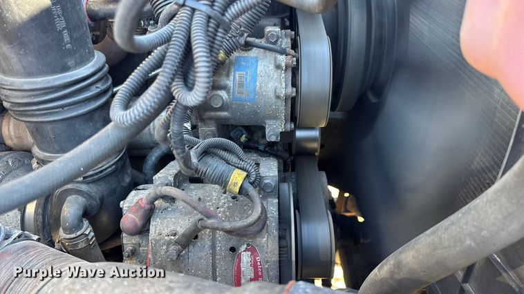 image for item DO2300 2010 International 7400 WorkStar dump truck