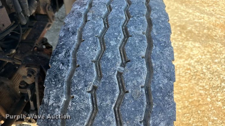 image for item DO2300 2010 International 7400 WorkStar dump truck