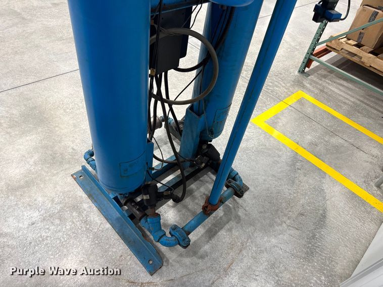 image for item DO2306 (2) Hankison International DH-165 air dryers