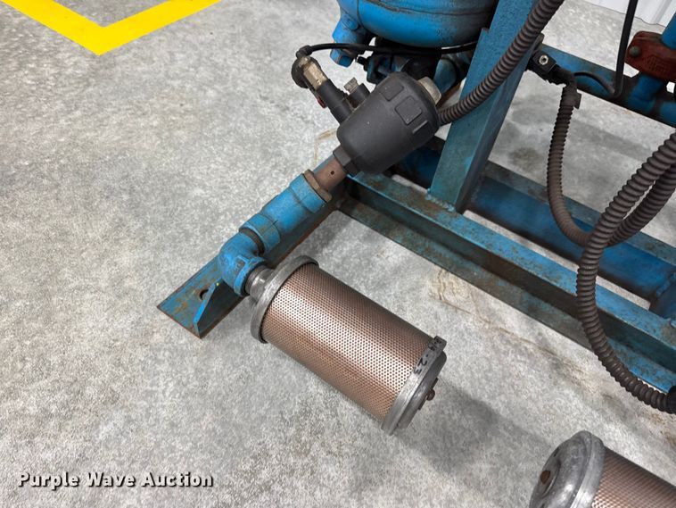 image for item DO2306 (2) Hankison International DH-165 air dryers