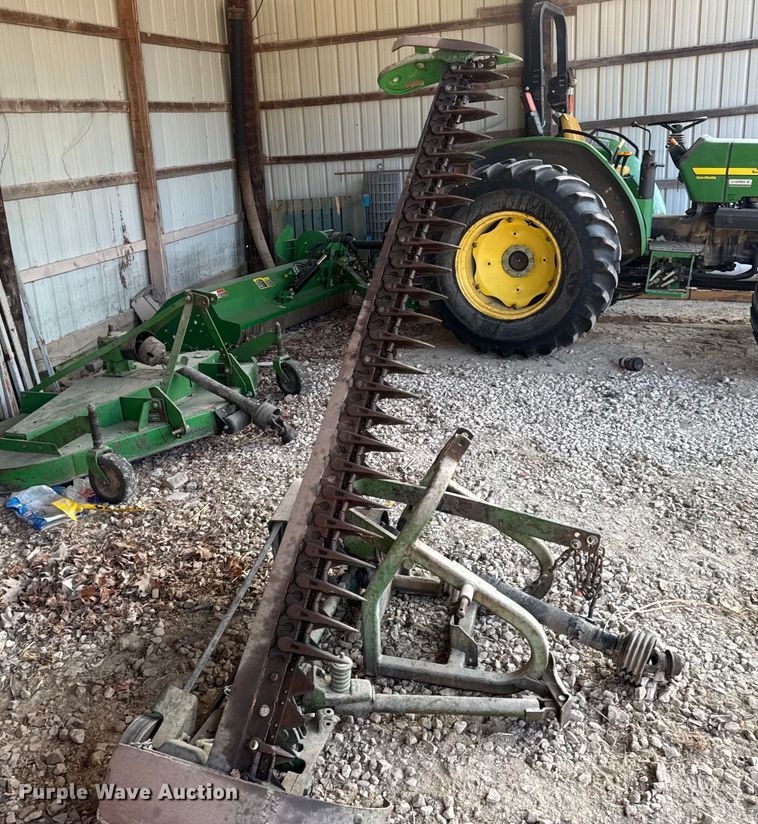 image for item DO2363 John Deere 350 sickle mower