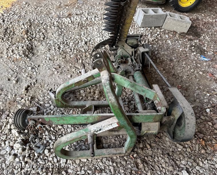 image for item DO2363 John Deere 350 sickle mower