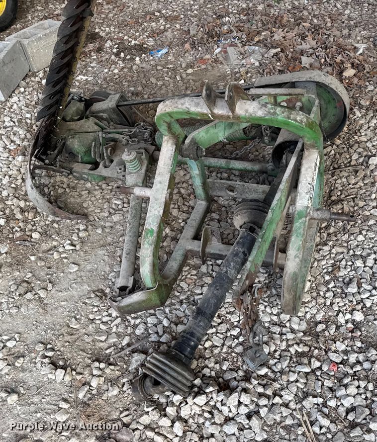 image for item DO2363 John Deere 350 sickle mower