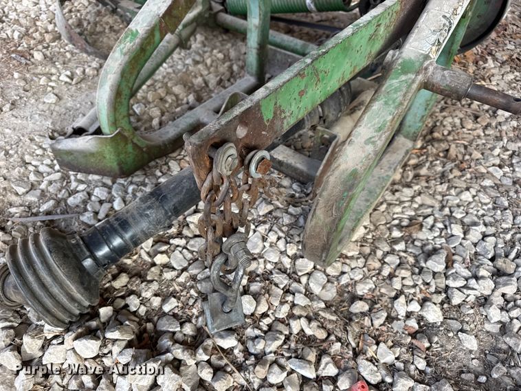 image for item DO2363 John Deere 350 sickle mower