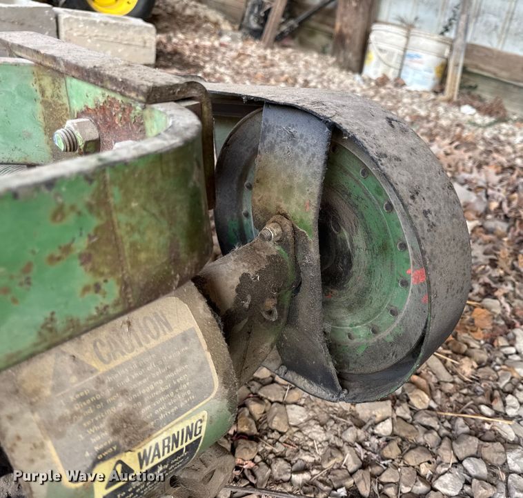 image for item DO2363 John Deere 350 sickle mower