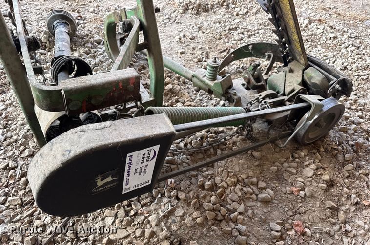 image for item DO2363 John Deere 350 sickle mower