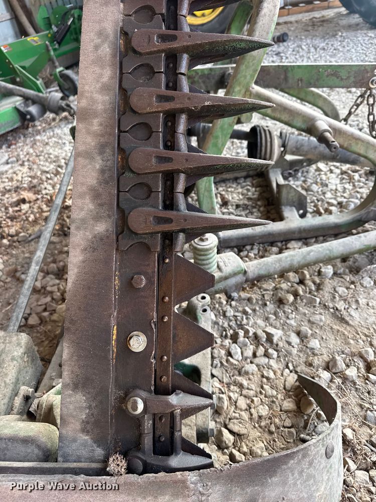 image for item DO2363 John Deere 350 sickle mower