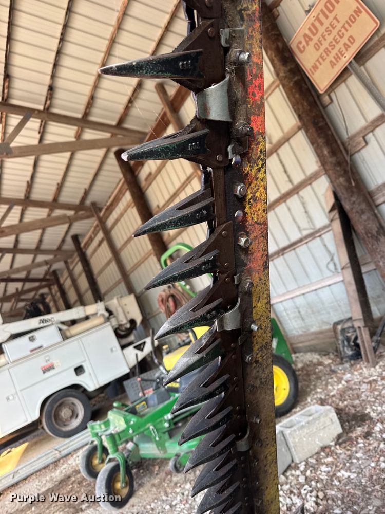 image for item DO2363 John Deere 350 sickle mower