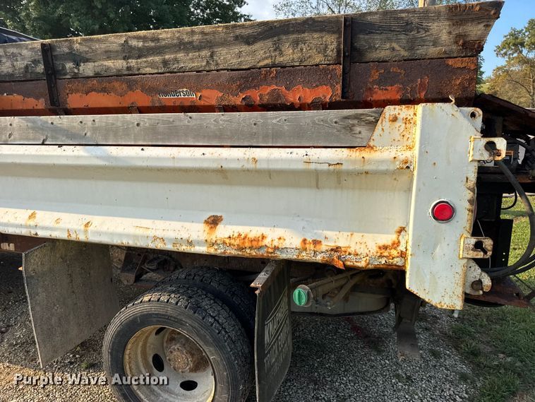 image for item DO2365 2008 Ford F550 dump truck