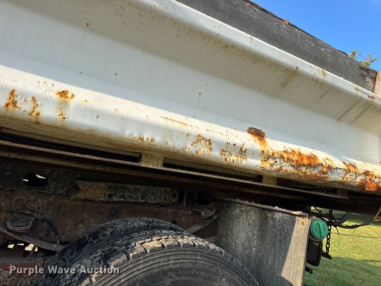 image for item DO2365 2008 Ford F550 dump truck