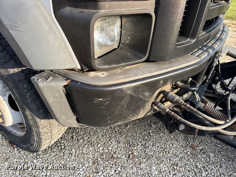 image for item DO2365 2008 Ford F550 dump truck