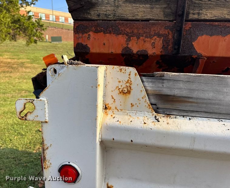 image for item DO2365 2008 Ford F550 dump truck