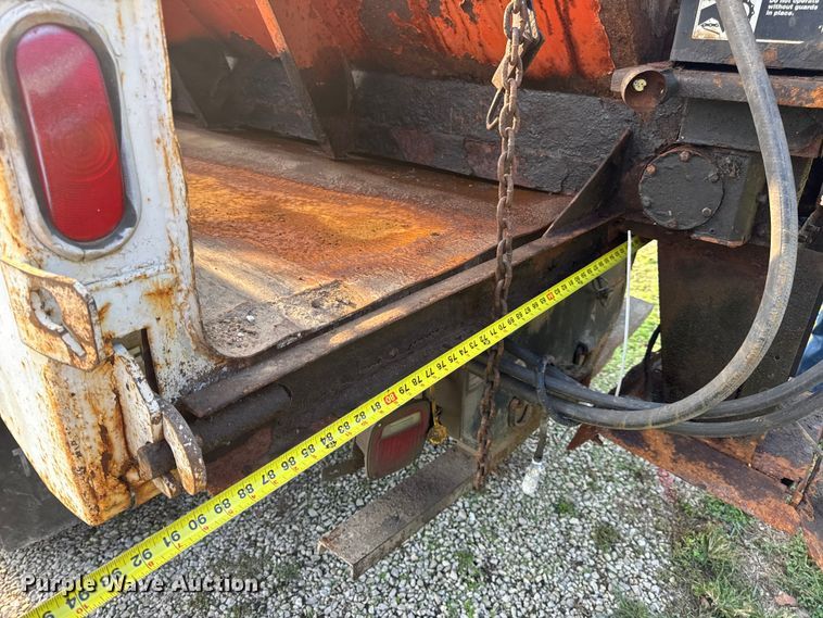 image for item DO2365 2008 Ford F550 dump truck