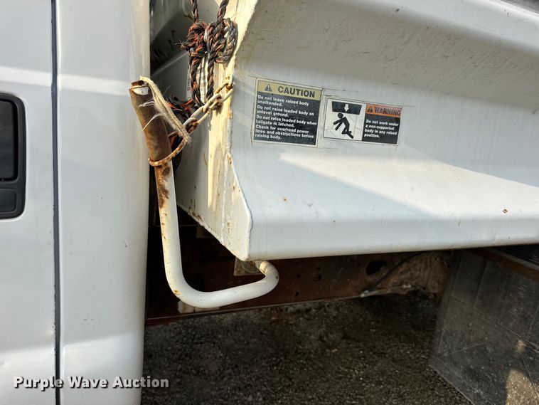 image for item DO2365 2008 Ford F550 dump truck