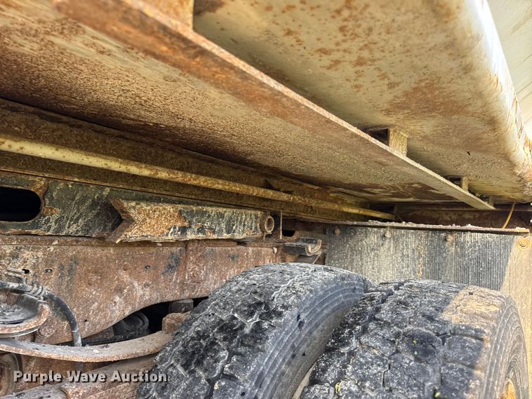 image for item DO2365 2008 Ford F550 dump truck