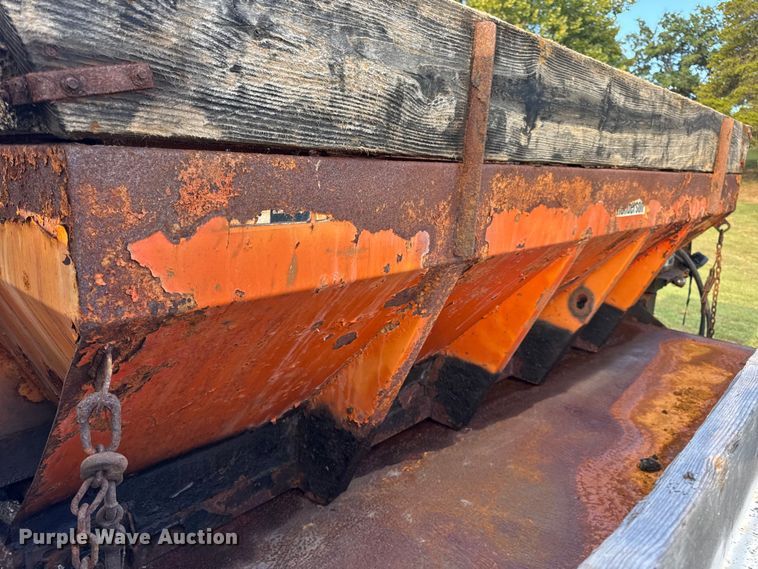 image for item DO2365 2008 Ford F550 dump truck