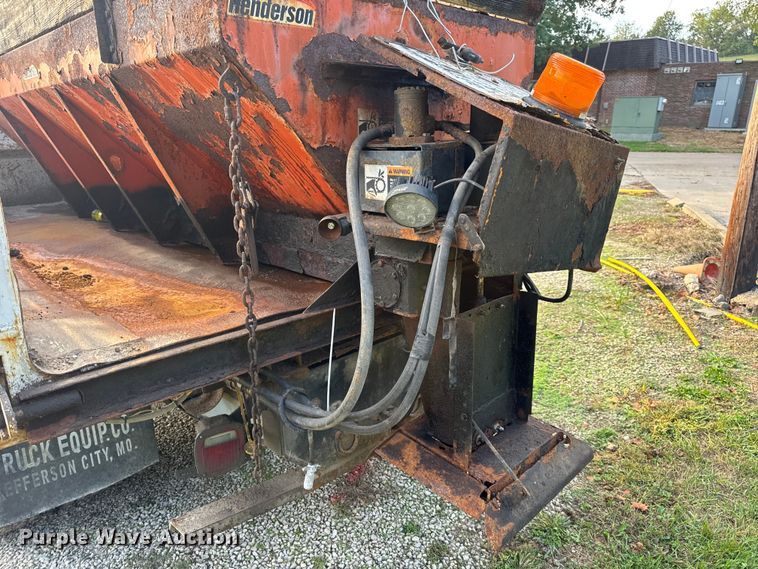 image for item DO2365 2008 Ford F550 dump truck