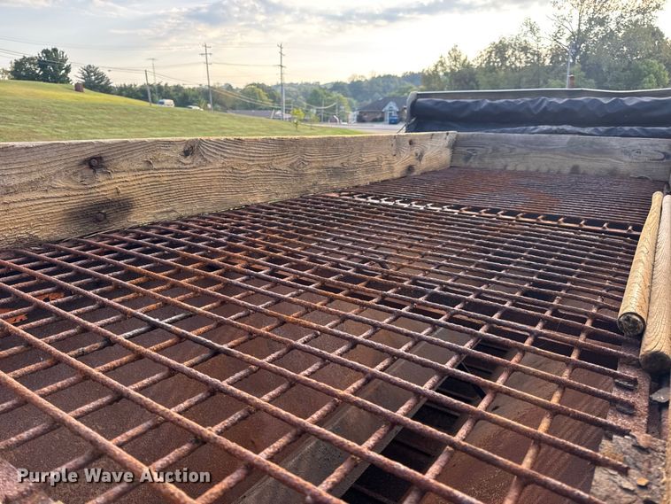 image for item DO2365 2008 Ford F550 dump truck