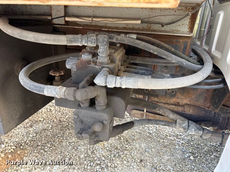 image for item DO2365 2008 Ford F550 dump truck