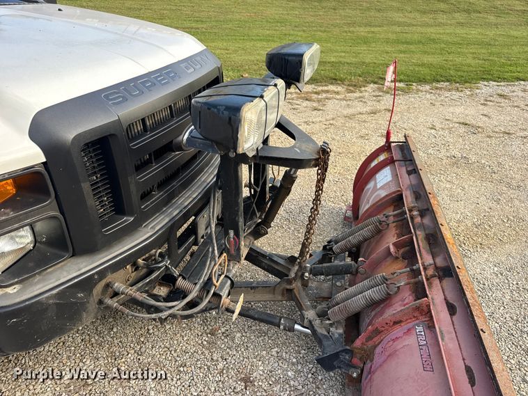 image for item DO2365 2008 Ford F550 dump truck