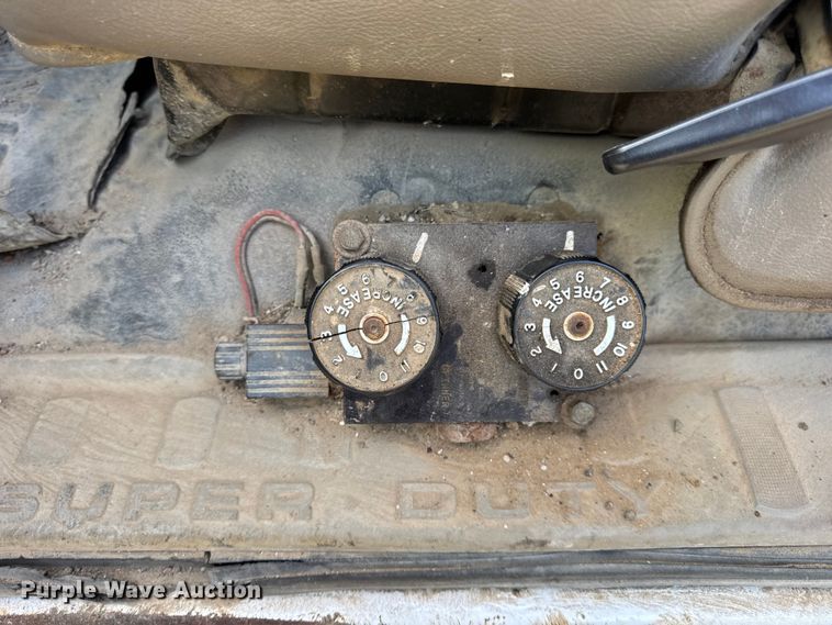 image for item DO2365 2008 Ford F550 dump truck