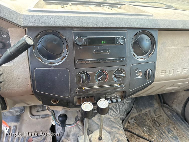 image for item DO2365 2008 Ford F550 dump truck