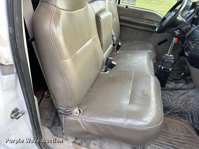 image for item DO2365 2008 Ford F550 dump truck