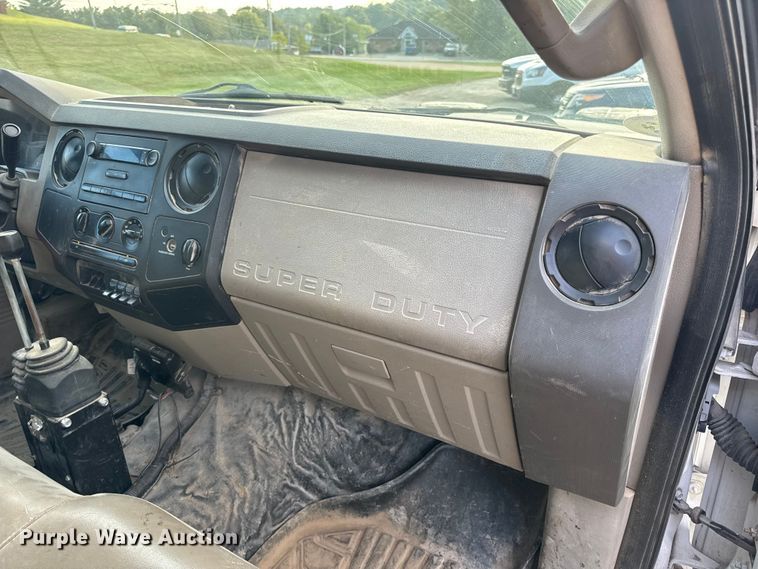 image for item DO2365 2008 Ford F550 dump truck