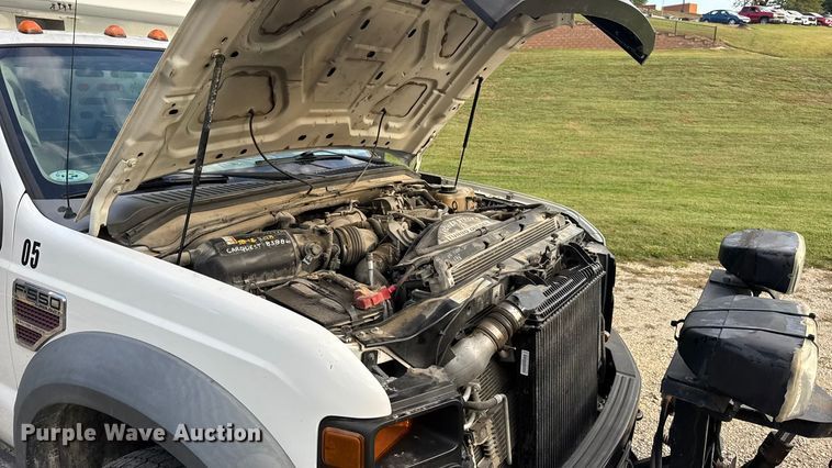 image for item DO2365 2008 Ford F550 dump truck