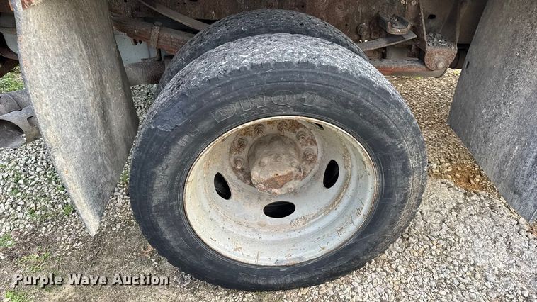 image for item DO2365 2008 Ford F550 dump truck