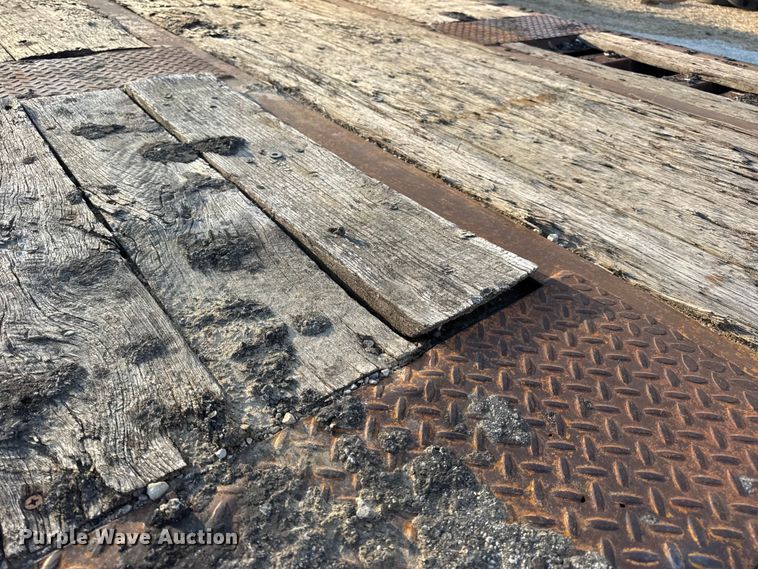 image for item DO2369 1992 Trail-Eze PLP20T31 tilt deck equipment trailer