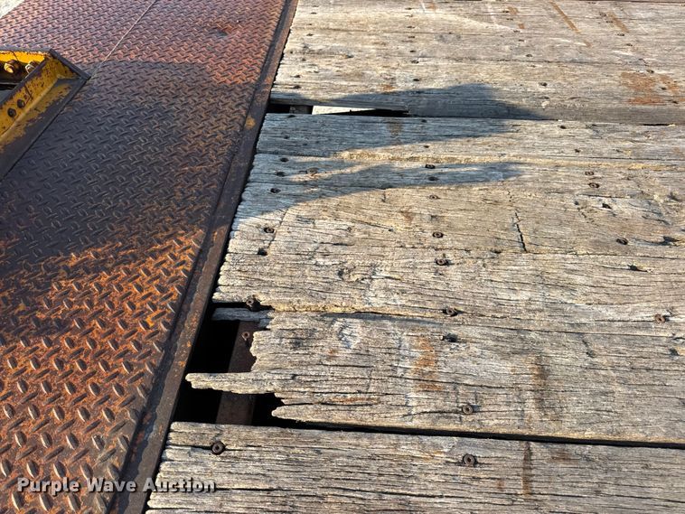 image for item DO2369 1992 Trail-Eze PLP20T31 tilt deck equipment trailer