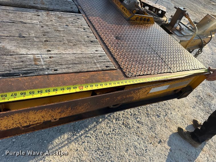 image for item DO2369 1992 Trail-Eze PLP20T31 tilt deck equipment trailer