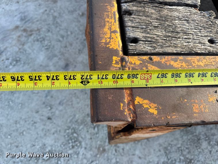 image for item DO2369 1992 Trail-Eze PLP20T31 tilt deck equipment trailer