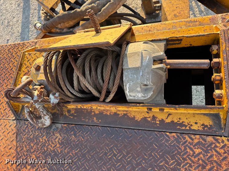 image for item DO2369 1992 Trail-Eze PLP20T31 tilt deck equipment trailer