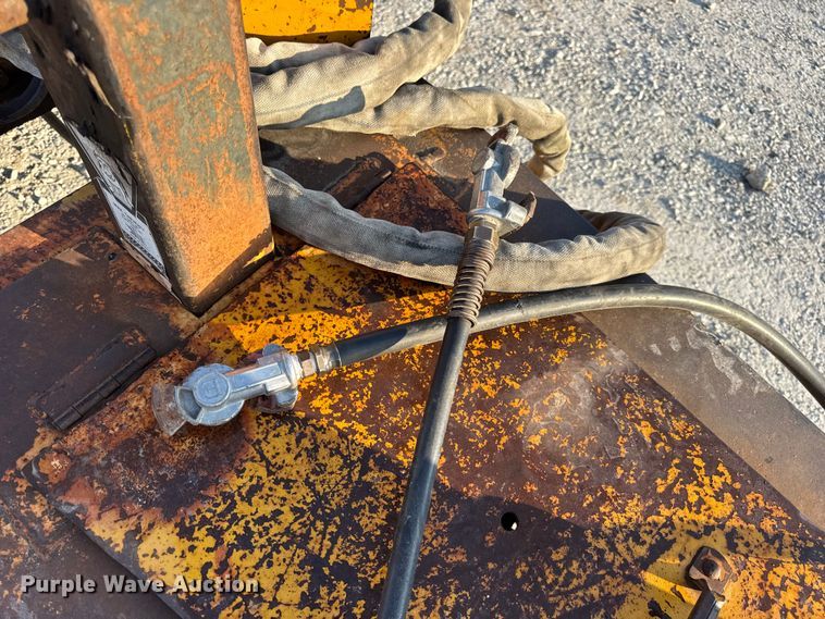 image for item DO2369 1992 Trail-Eze PLP20T31 tilt deck equipment trailer