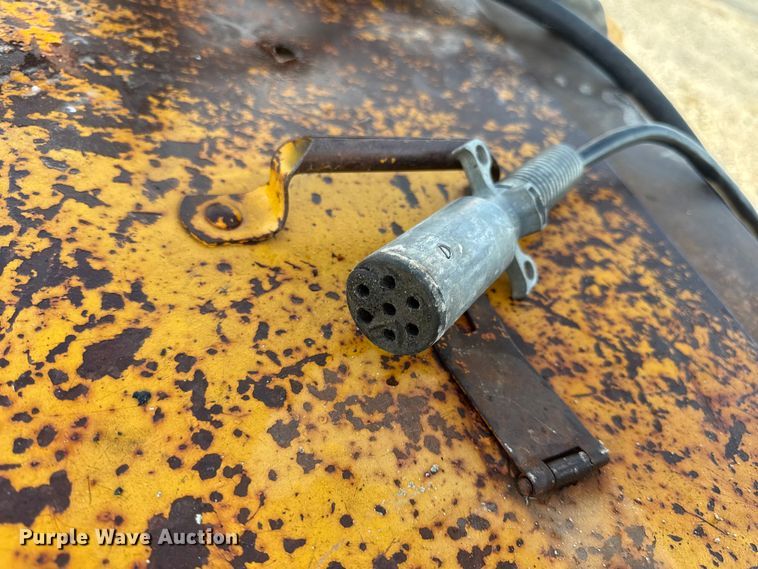 image for item DO2369 1992 Trail-Eze PLP20T31 tilt deck equipment trailer