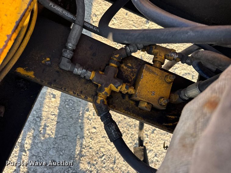 image for item DO2369 1992 Trail-Eze PLP20T31 tilt deck equipment trailer