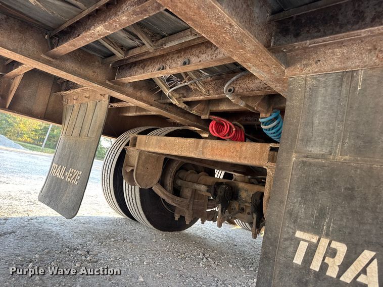 image for item DO2369 1992 Trail-Eze PLP20T31 tilt deck equipment trailer